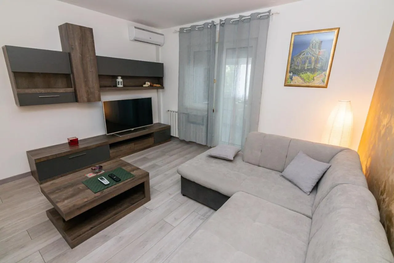 Apartment Nevera 리예카