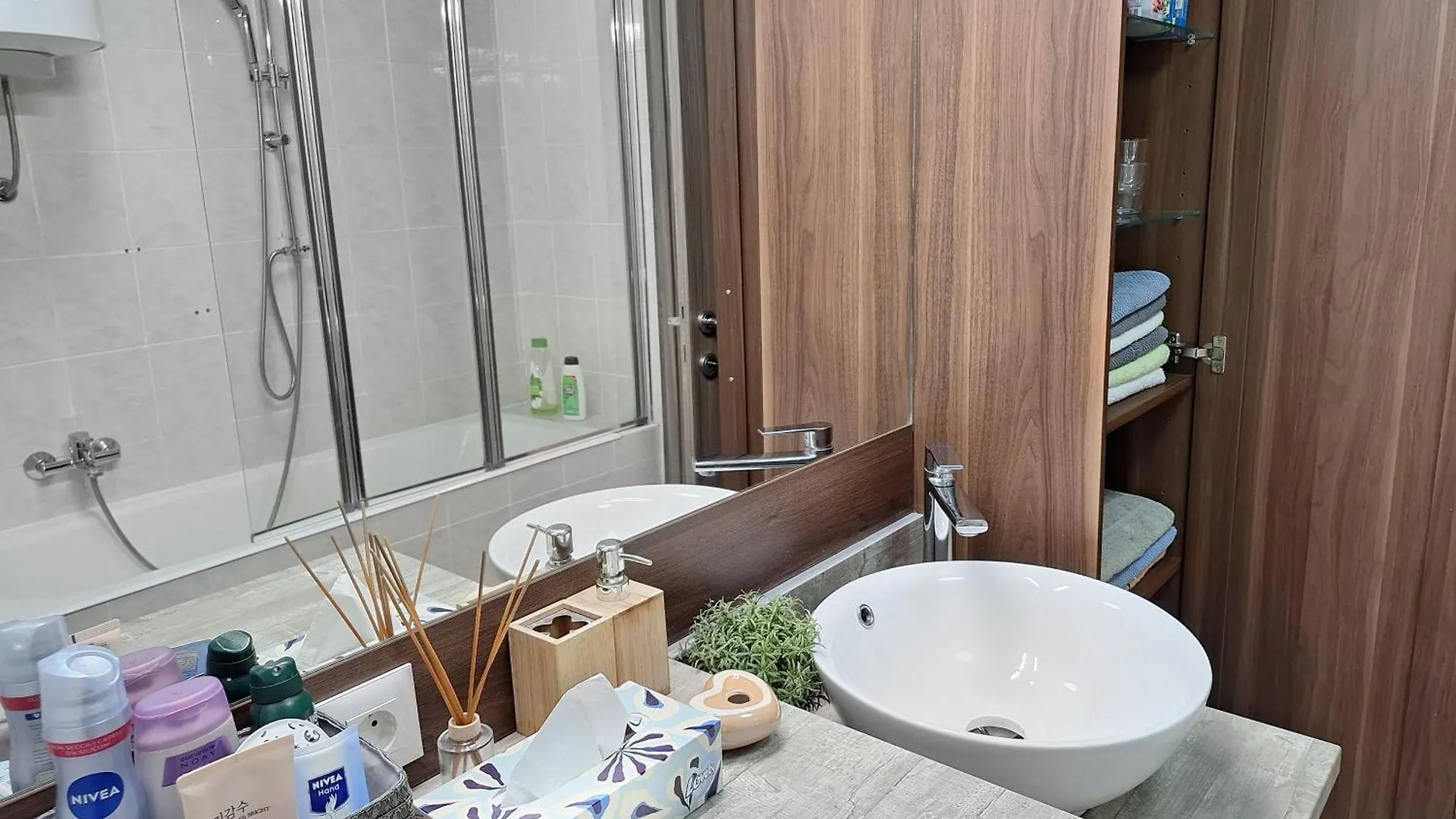 Apartment Nevera 리예카 0*,